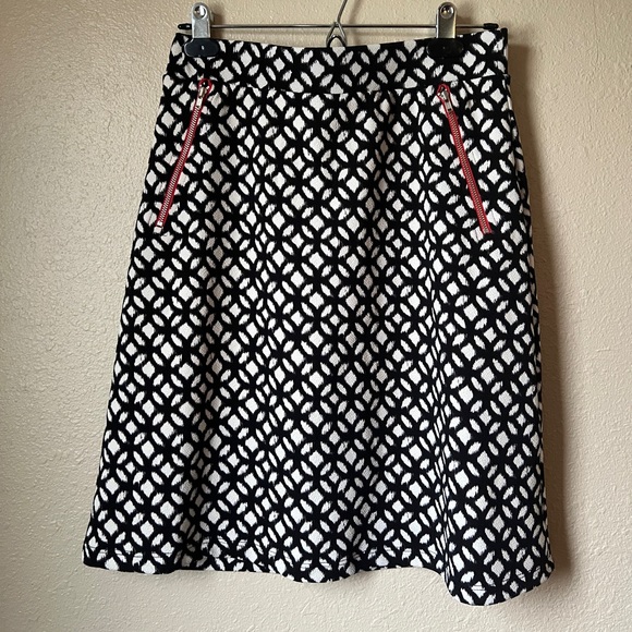 Le Lis Dresses & Skirts - Le Lis Black and White Patterned Skirt - Made in USA - Size Medium